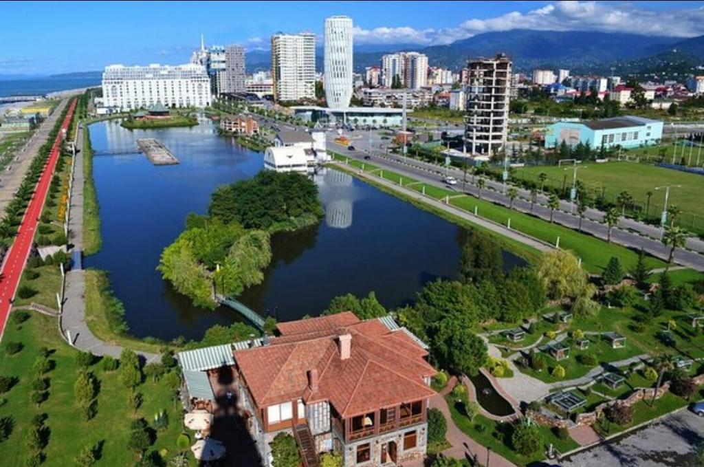 G.M.M Apartaments Batumi Exteriör bild